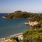 Livingapple * Scauri (Lazio)