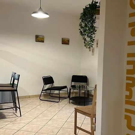 Livingapple Apartment *
