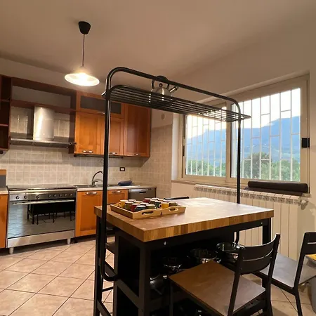 Livingapple Apartment