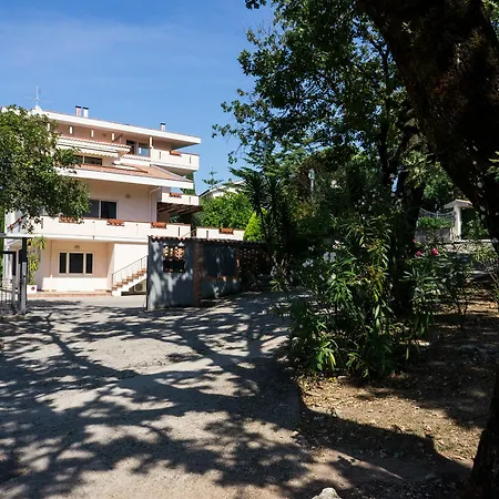 Livingapple Scauri (Lazio)
